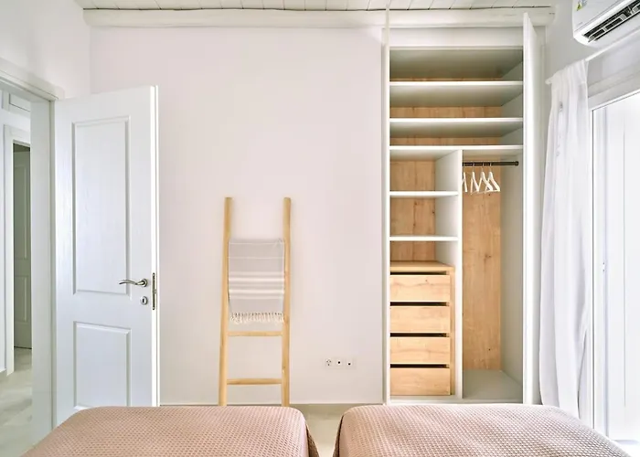 Parian Pearl Unique Seaview Naousa